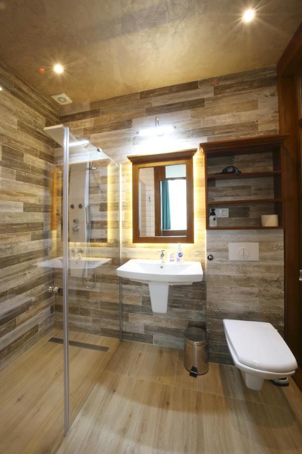 Virag Apartman Luxury Odorheiu Secuiesc Extérieur photo